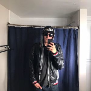 Meet your Posher, Abel